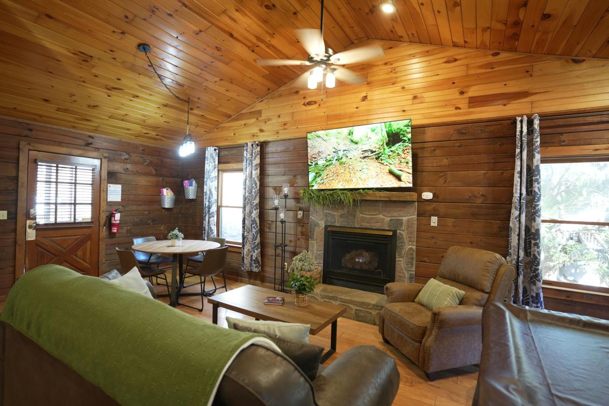 Love Shack Sevierville Exterior photo
